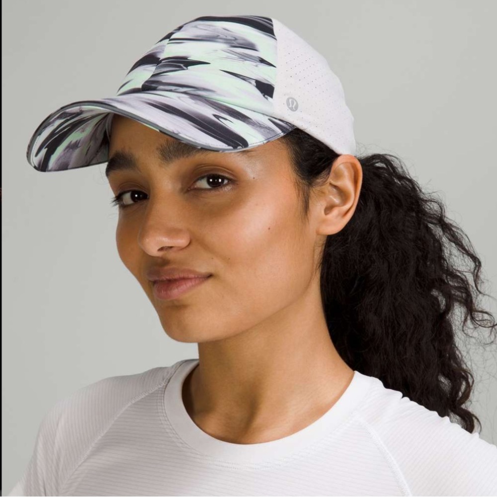 Lululemon Fast & free running hat vent